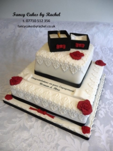 ringboxengagementcakewithredroses-1539478a16fac2