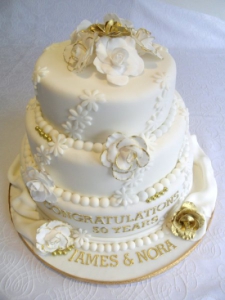 50thanniversarycake5c88c02595418