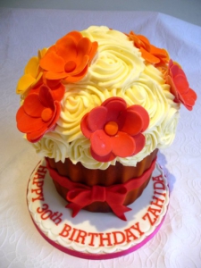 giantcupcake2-152c14149f1e7b