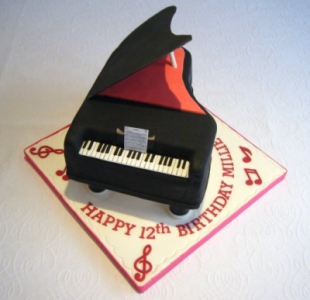 pianocake4f378d8dd9768