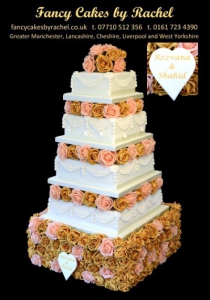 goldandcoralflowersweddingcake-157322354c924c