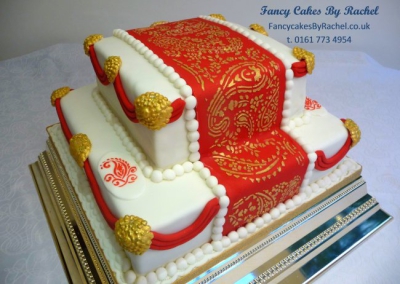 hennapatternweddingcake251ff49179a9dd