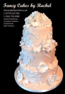 peachandwhiteweddingcake-15957f144689f0