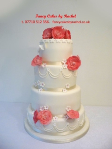 pinkrosesweddingcakeworsley-153fc3463cd1f9