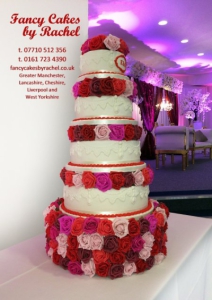 weddingcakewithrosespinksandreds-158c6fec289068